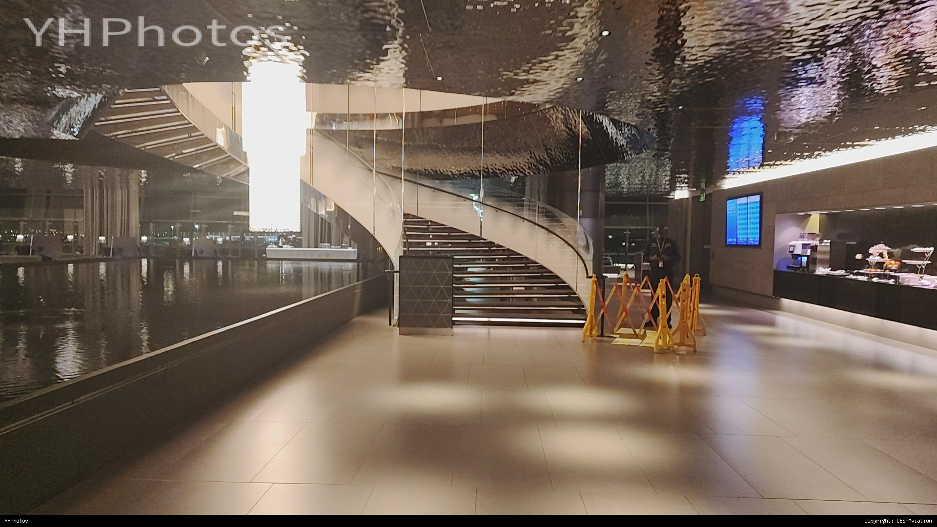 卡塔尔休息室楼梯