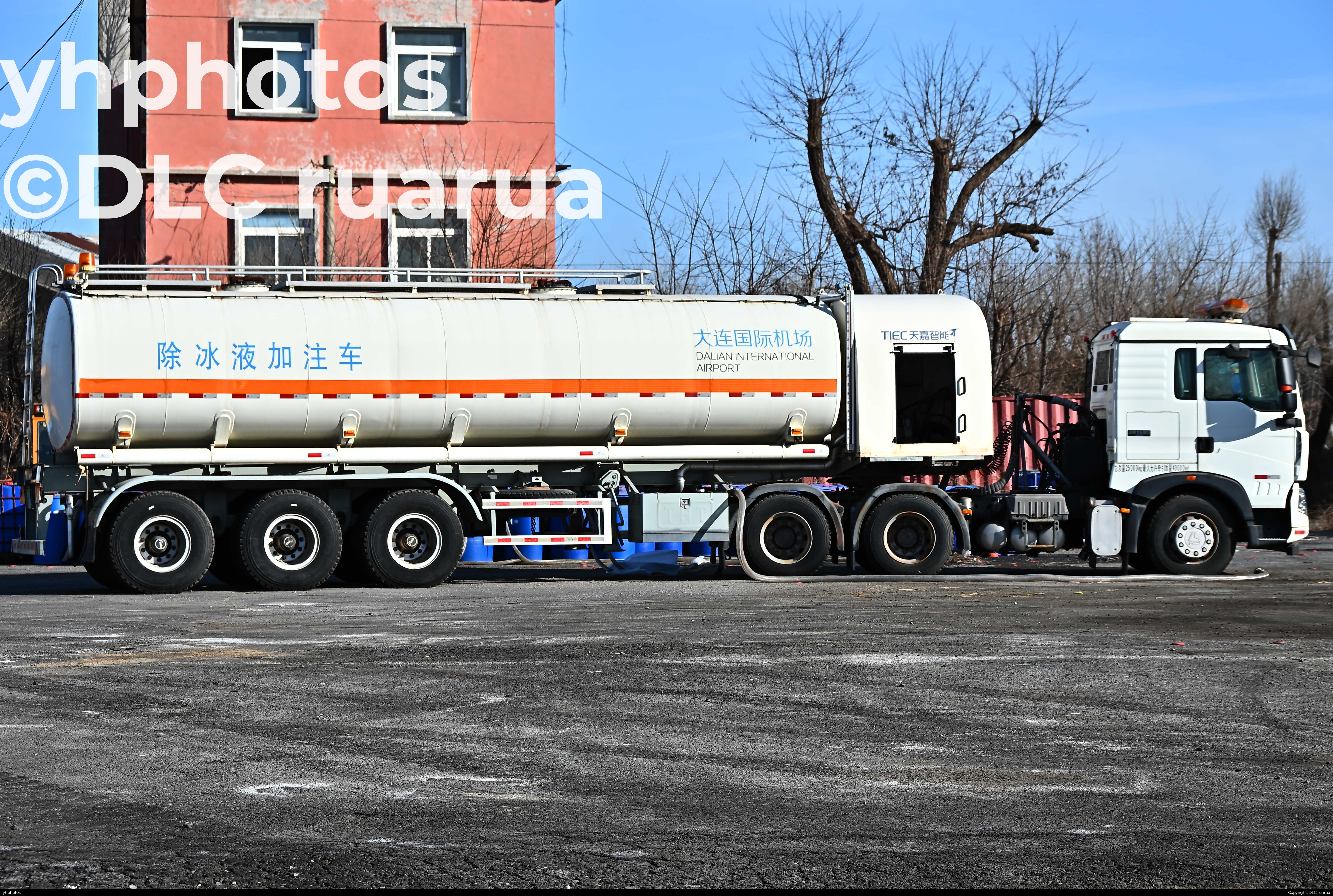 大连机场地面车辆