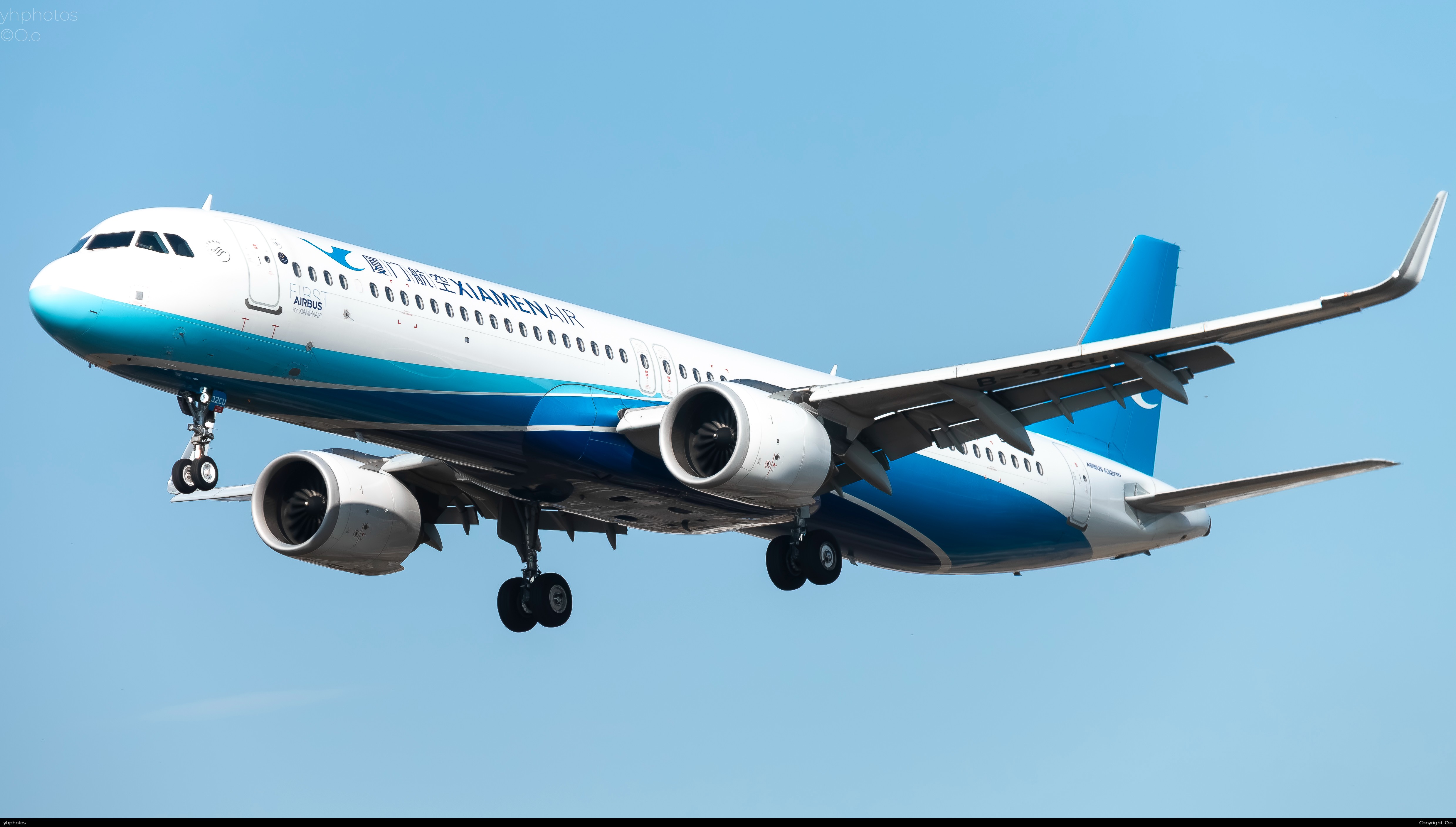 FIRST AIRBUS for XIAMENAIR