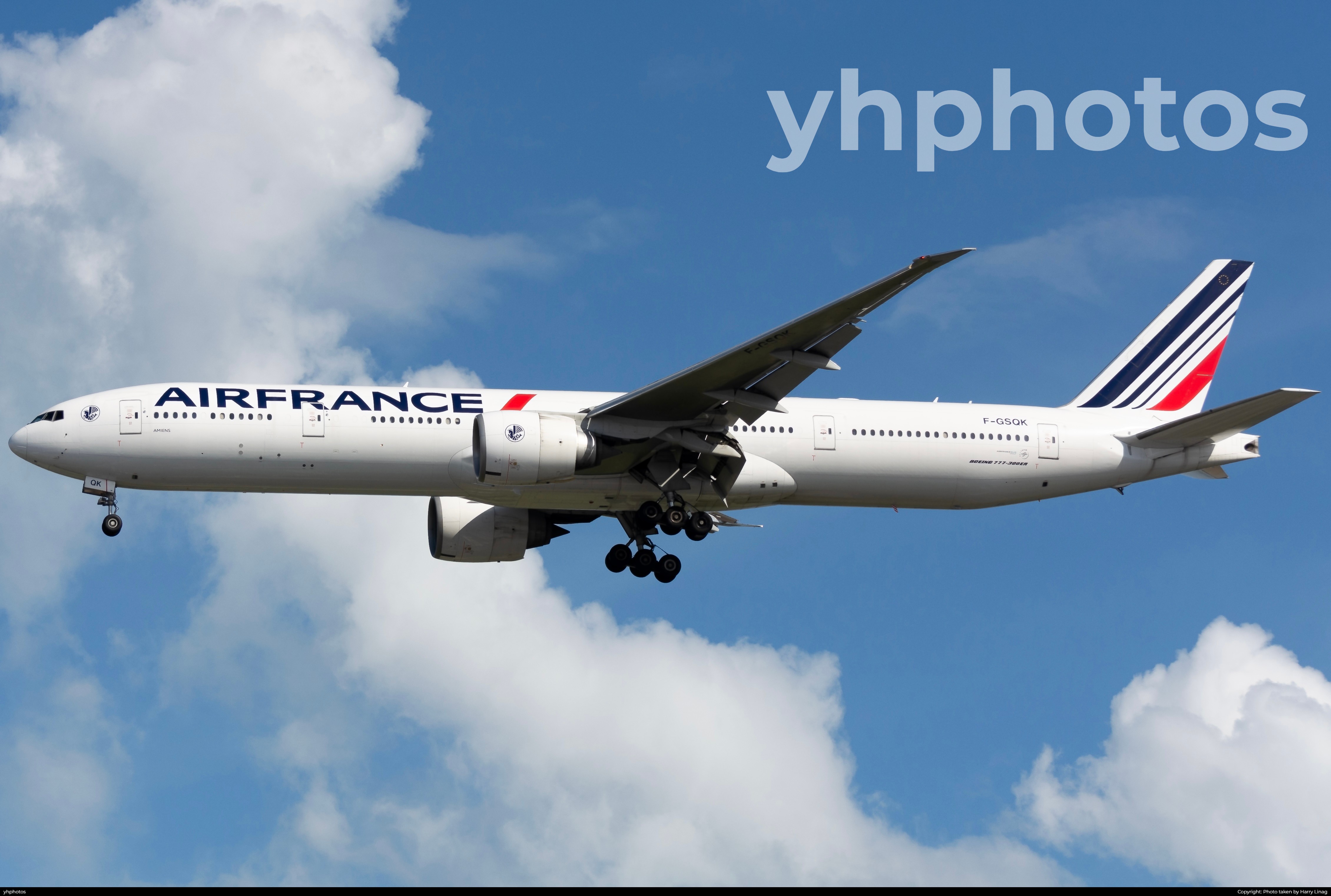 Air France B777 landing at WSSS RWY 02L